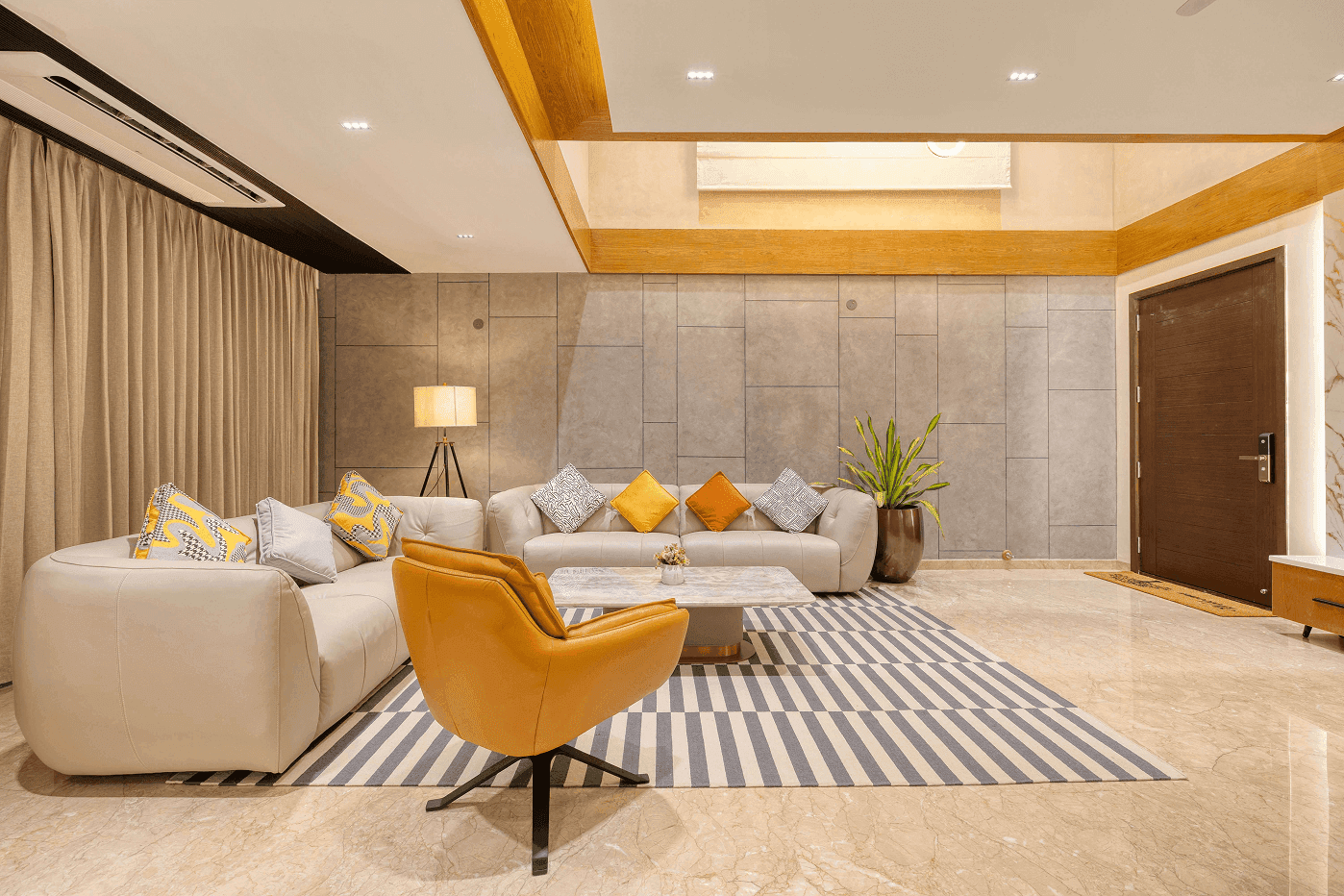 Interior View 5
